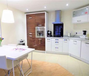 Buccaneer Court, Kestrel Road, Farnborough, GU14 - Photo 6