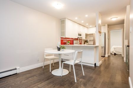 For Lease - 233 Mart Circle Unit# 59, Manor Park - Cardinal Glen and Area, Ontario - Photo 2