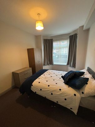 Room 1 - 11 Carlton Road - Wheatley - Photo 1