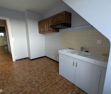 Cet appartement de 58,54 m² est situé à Arcisses, à proximité des c... - Photo 1