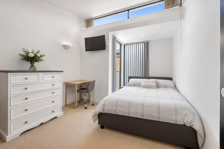 Newbury Mews, Chalk Farm - Photo 5