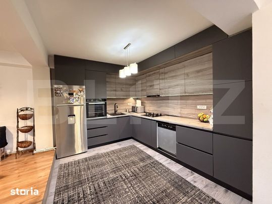 Casa S + P + E + M 232 mpu, 238 mp teren cu foisor, Centru - Photo 1