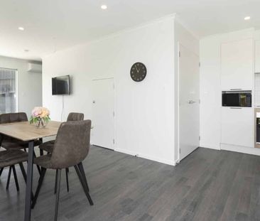 Modern Studio Rooms for Rent - Photo 1