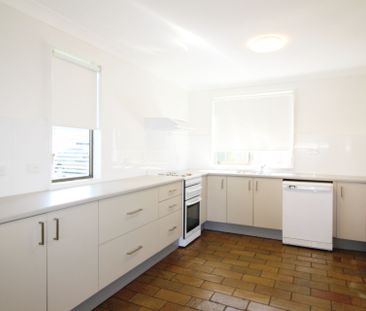 Your Umina Beach Retreat Awaits - Photo 2