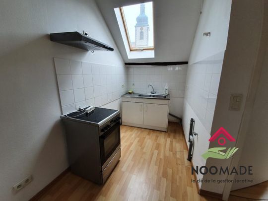 Appartement F2 mansardé au 2e étage - DIEBLING - Photo 1