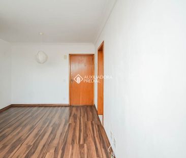 Apartamento com 2 quartos e 50m² para alugar em Azenha, Porto Alegre. - Photo 1