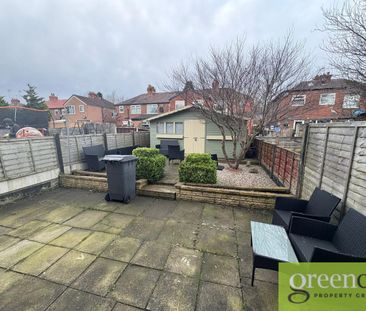 Essex Avenue, Droylsden, Tameside, M43 - Photo 2