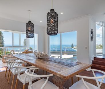 Amazing Family Home with Ocean Views - Photo 3