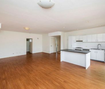 Resort-Style Living in the Heart of Ascot - Photo 1