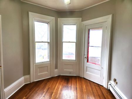 For Lease - 177 Chatham Street Unit# Main, Brantford, Ontario - Photo 4