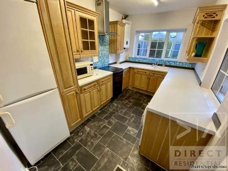 2 bedroom property to rent in Epsom - Photo 5