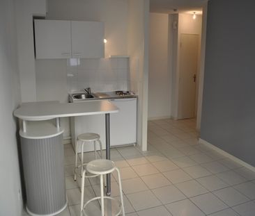 Location Appartement 2 pièces 38m² - Photo 4