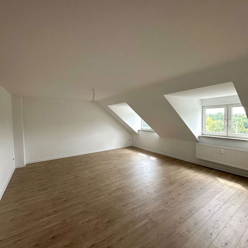 ++Erstbezug nach Sanierung – Ihre neue Dachgeschosswohnung++ - Foto 1