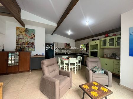 Casa com 3 quartos e 250m² para alugar em Campeche, Florianópolis. - Photo 3
