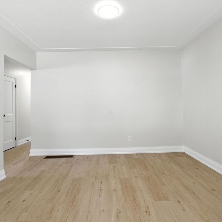 For Lease - 929 Upper Ottawa Street Unit# A, Hamilton, Ontario - Photo 1