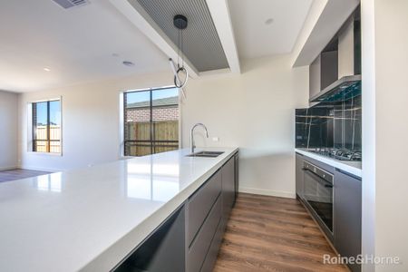 Family Home - Photo 3