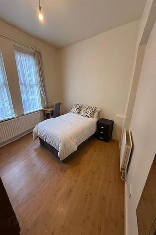Room 1, 2 Belgravia Avenue, Belfast, BT9 7BJ - Photo 5