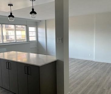 Perfect location & perfect apartments in Centretown! - Photo 6