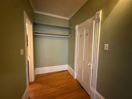 For Lease - 491 Eagle Street Unit# B, Newmarket, Ontario - Photo 4