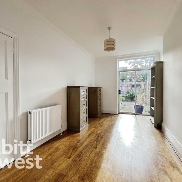 3 bedroom terraced house to rent - Photo 1