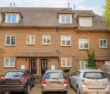 4 bedroom terraced house to rent - Photo 4