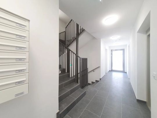 Helle moderne Wohnung bei U2-Stadlau/Bahnhof - Foto 1