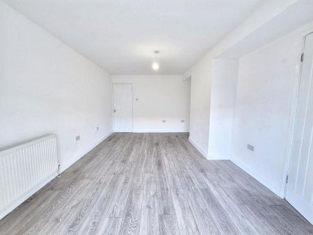 Gaskell Avenue, South Shields, South Shields, Tyne and Wear, NE34 9TA - Photo 3