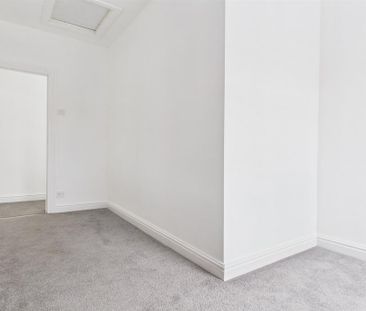 2 bedroom property to rent - Photo 3