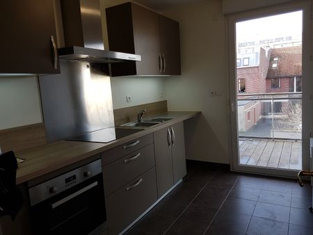 Location Appartement 3 pièces 74m² VALENCIENNES 59300 - Photo 3