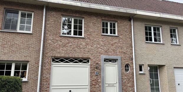 Eengezinswoning te huur in Kalmthout voor € 1.375 met 3 slaapkamers - Photo 1