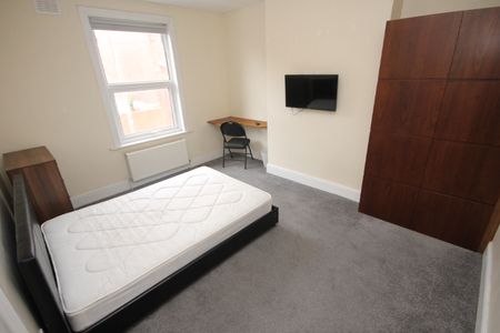 Quarry Street, Woodhouse, Leeds, LS6 2JU - Photo 3