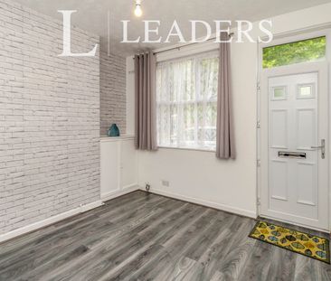 3 bedroom house to rent Ingram Road, Walsall, WS3 - Photo 3