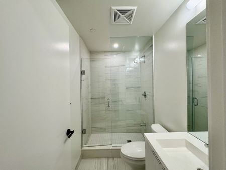 For Lease - 8 INTERCHANGE Way Unit# 1007, Vaughan, Ontario - Photo 4