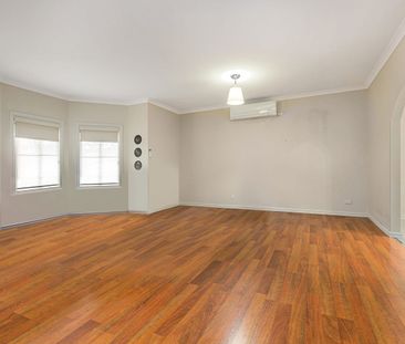 Great Family Home! - Photo 1