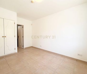 Quarteira, Lisbon - Photo 2