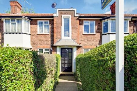 2 Bedroom Apartment - Photo 4