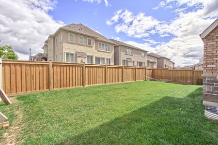 For Lease - 190 Walter English Drive, East Gwillimbury, Ontario - Photo 5