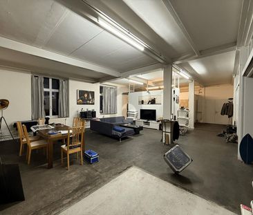 INDUSTRIAL STYLE WITH HIGH CEILINGS! - Photo 1