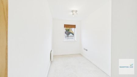 3 bedroom apartment to rent - Photo 3