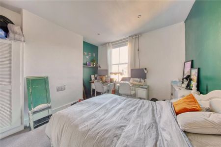 3 bedroom apartment to rent - Photo 3