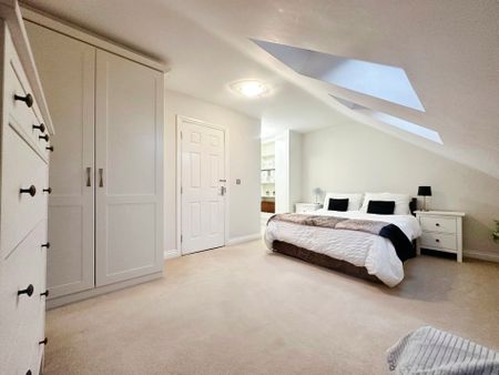 3 bed house to rent in Canterbury Mews, Windsor, SL4 - Photo 3