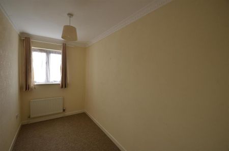 3 bedroom terraced house to rent - Photo 3