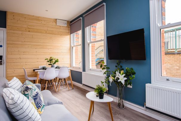 Flat C, 25 Lister Gate, NG1 7DE, NOTTINGHAM - Photo 1