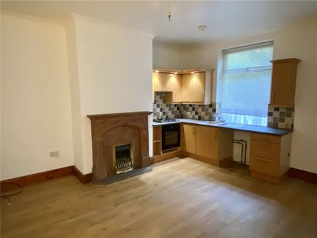 Nab Lane, Birstall, Batley, WF17 - Photo 3