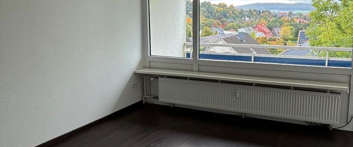 Helle 2-Zimmer-Wohnung im 2. OG mit Balkon in Seesen mit wundersc - Photo 1