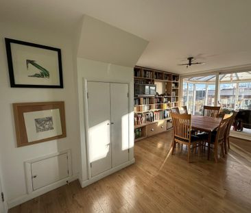 6 bedroom semi-detached house to rent - Photo 1