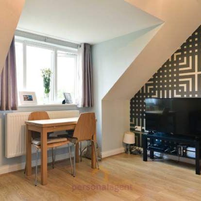 1 bedroom property to rent in Epsom - Photo 1