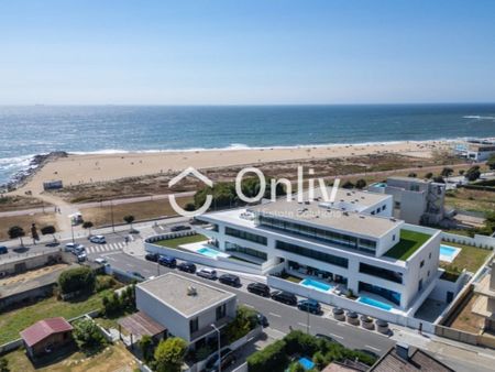 3 room luxury Flat for rent in Vila Nova de Gaia, Portugal - Photo 4