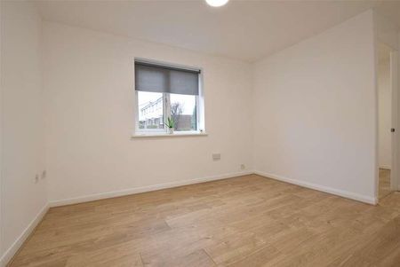 Squires Leaze, Thornbury, Bristol, Gloucestershire, BS35 - Photo 2