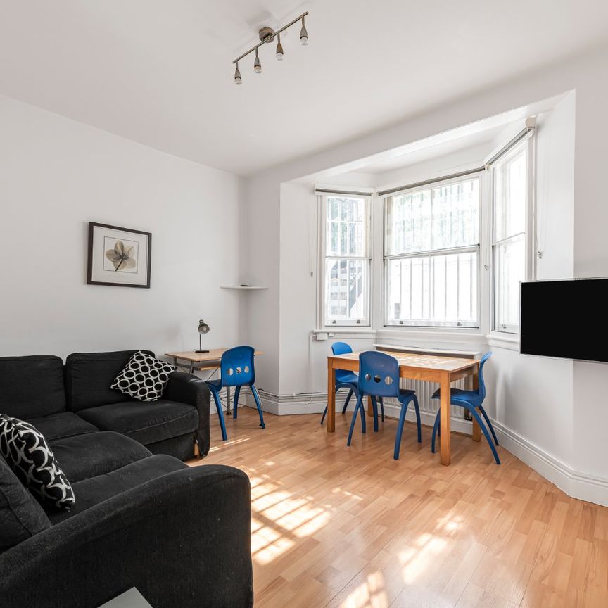 Finborough Road, London, SW10 - Photo 1